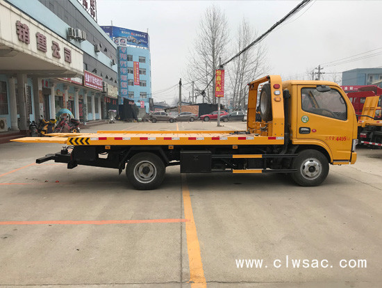 ����С������һ�ж��������ϳ�