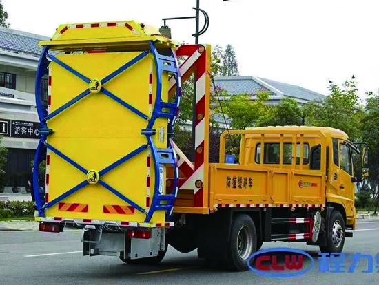 ���������������ײ���峵����